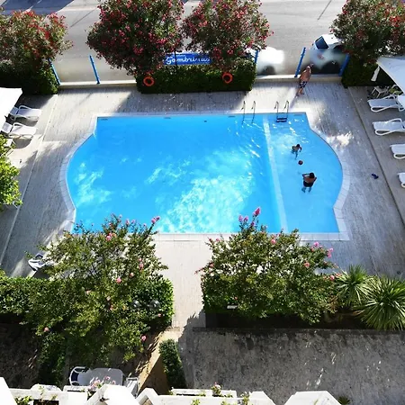 Gambrinus Lägenhetshotell 4*