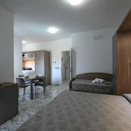 Gambrinus Lägenhetshotell 4*