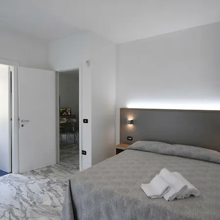 Gambrinus Lägenhetshotell 4*