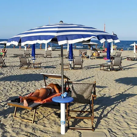 Gambrinus Lägenhetshotell Giulianova