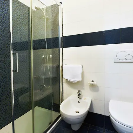 Lägenhetshotell Gambrinus 4*