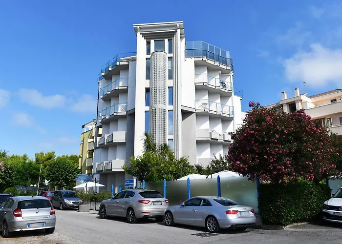 Aparthotel Gambrinus 4*